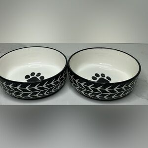 2 Signature Housewares 5"R x 1.5"D Black  Arrow Food Water Pet Dog Bowl New
